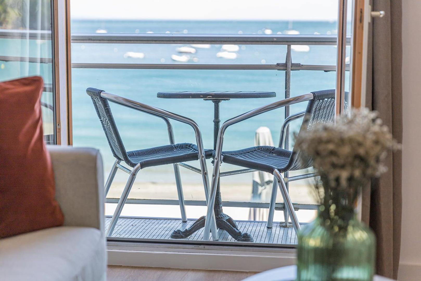 Les Pieds Dans L'Eau - Appartment 1 - Vue Mer Cancale Buitenkant foto