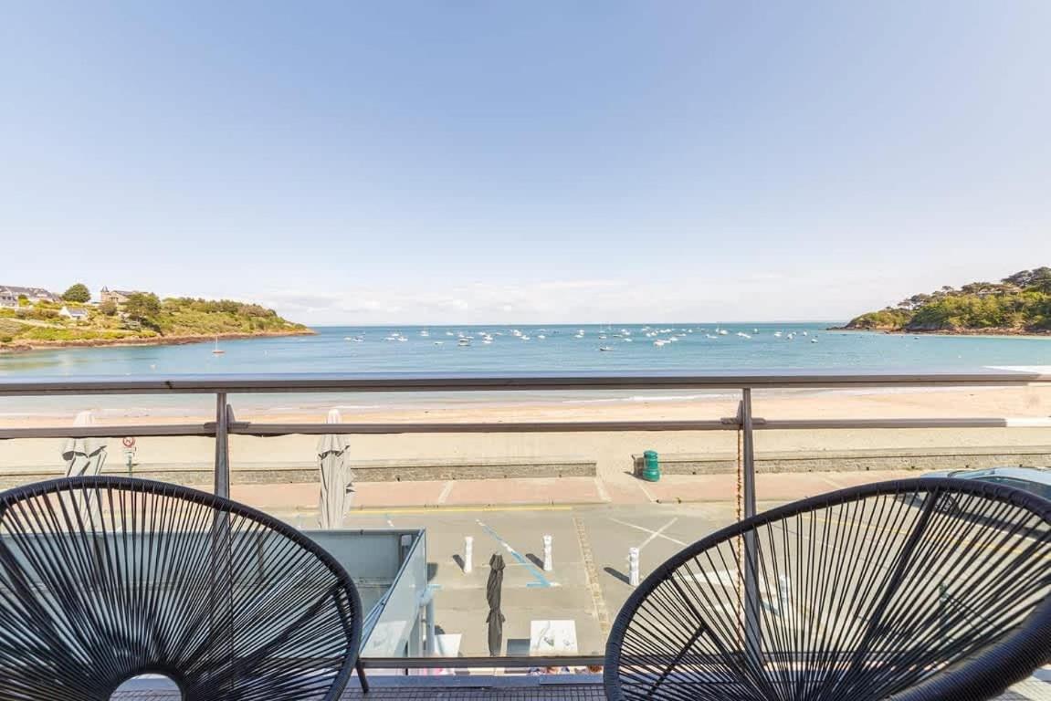 Les Pieds Dans L'Eau - Appartment 1 - Vue Mer Cancale Buitenkant foto